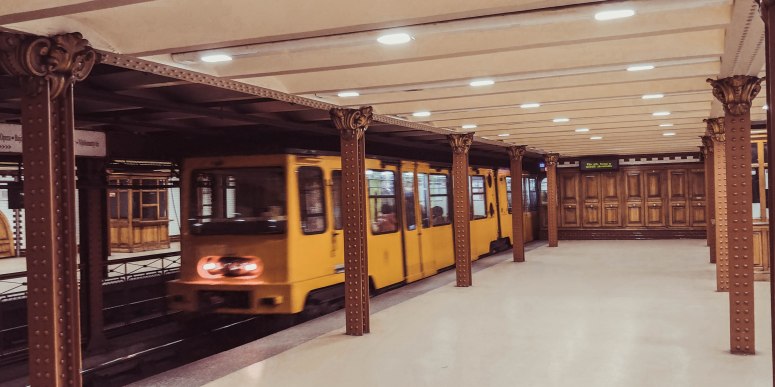 Statie de metrou budapesta.jpg
